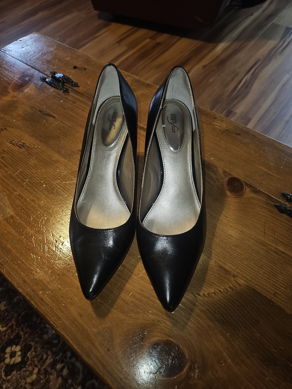 Classic Black Pointed-Toe Women's Pumps - Life Stride